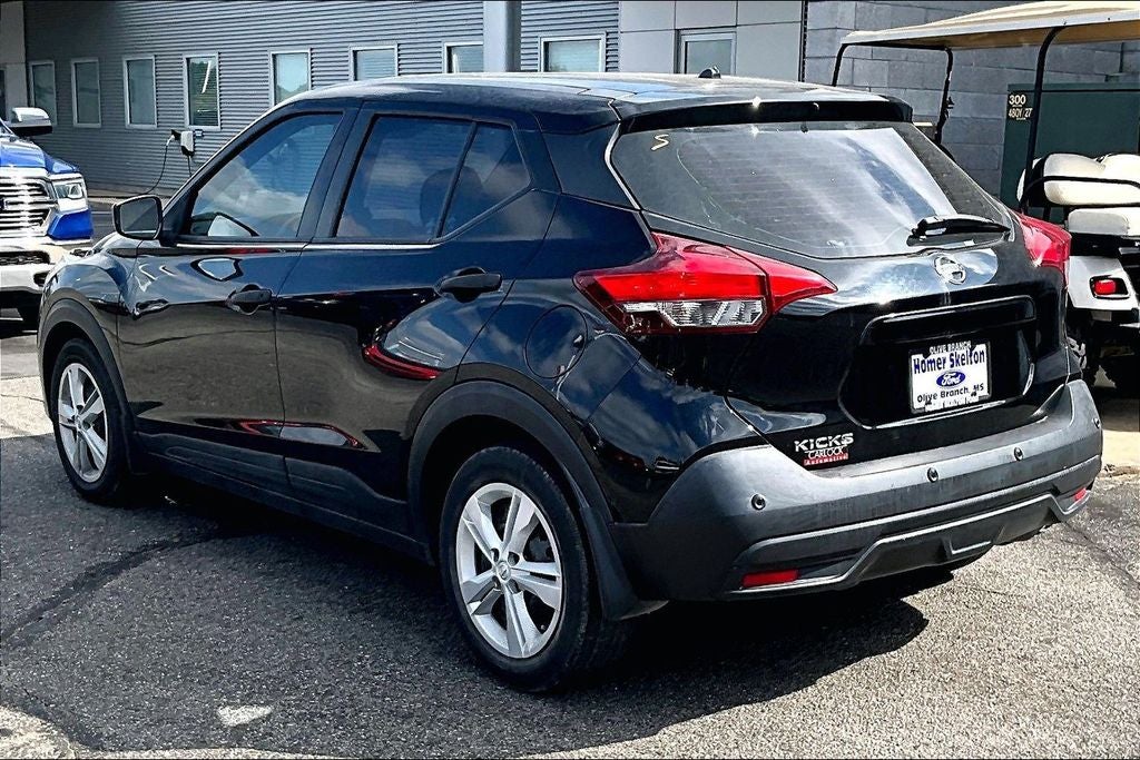 2020 Nissan Kicks S