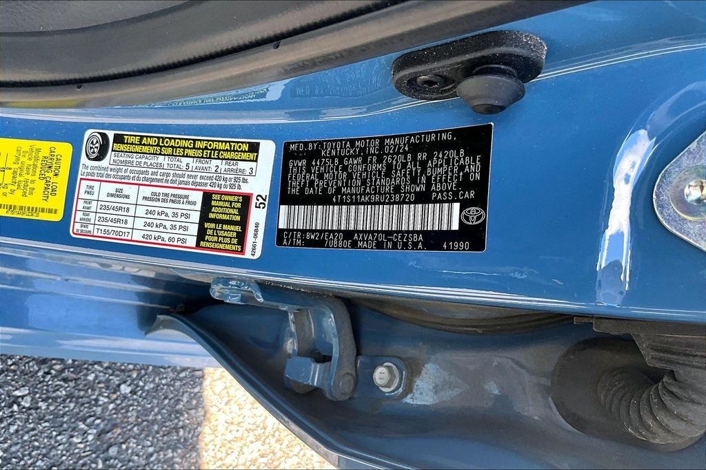 2024 Toyota Camry SE