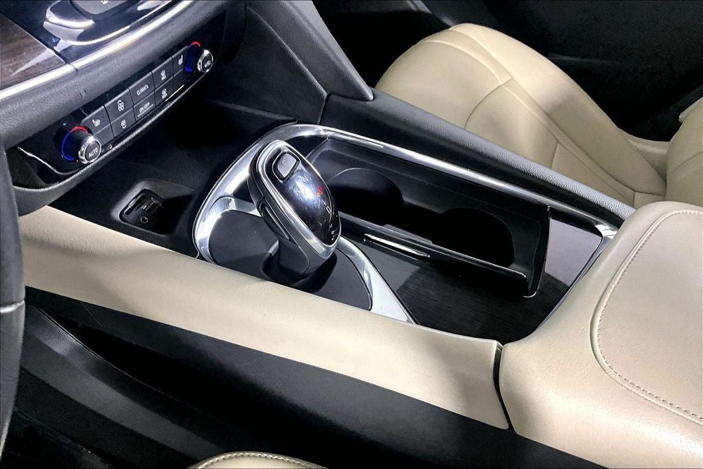2020 Buick Enclave Essence