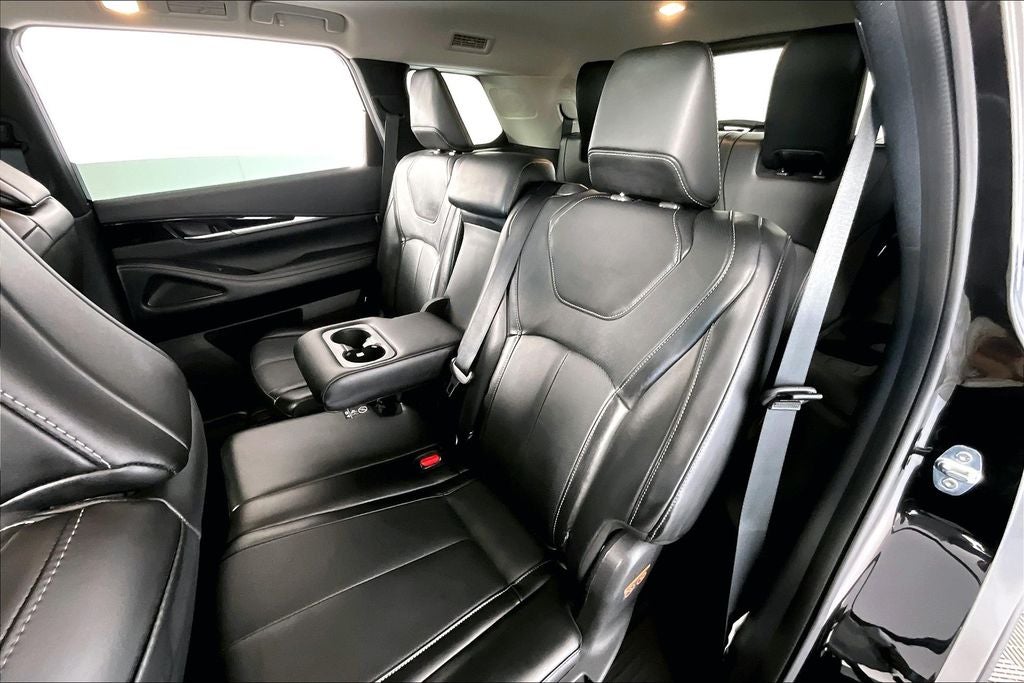 2024 INFINITI QX60 PURE