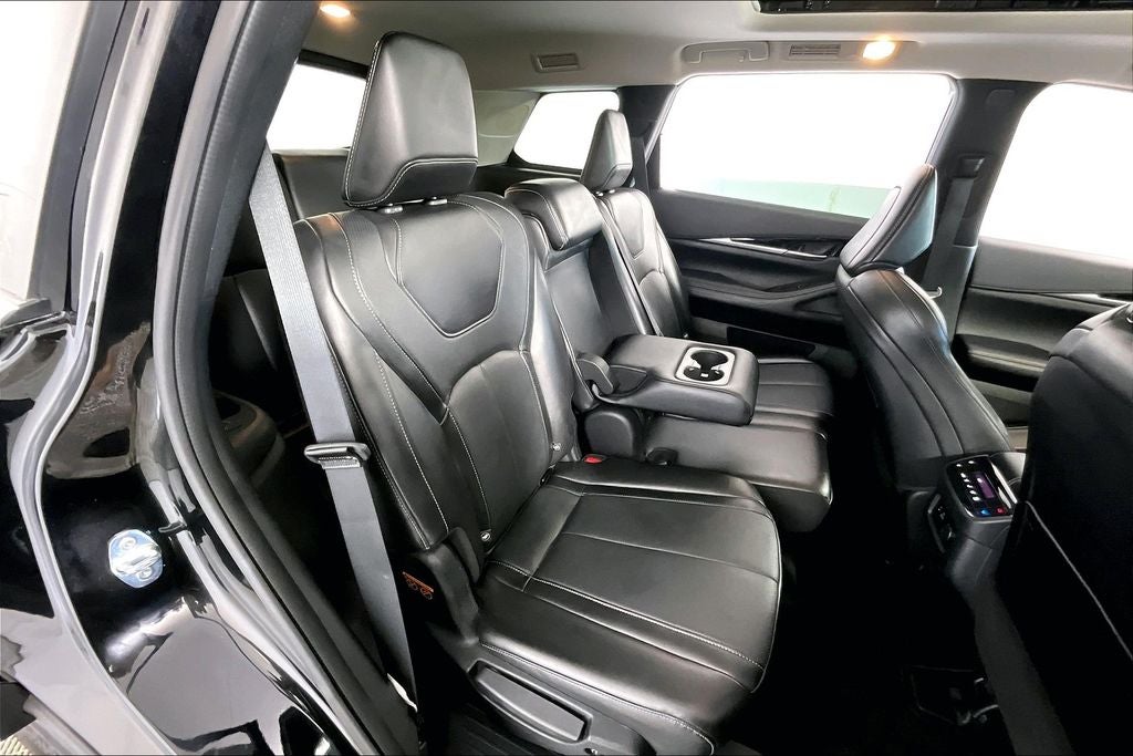 2024 INFINITI QX60 PURE