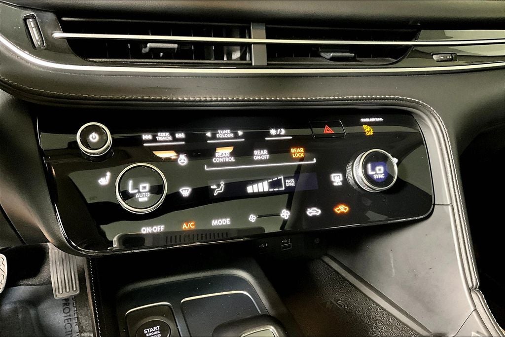 2024 INFINITI QX60 PURE