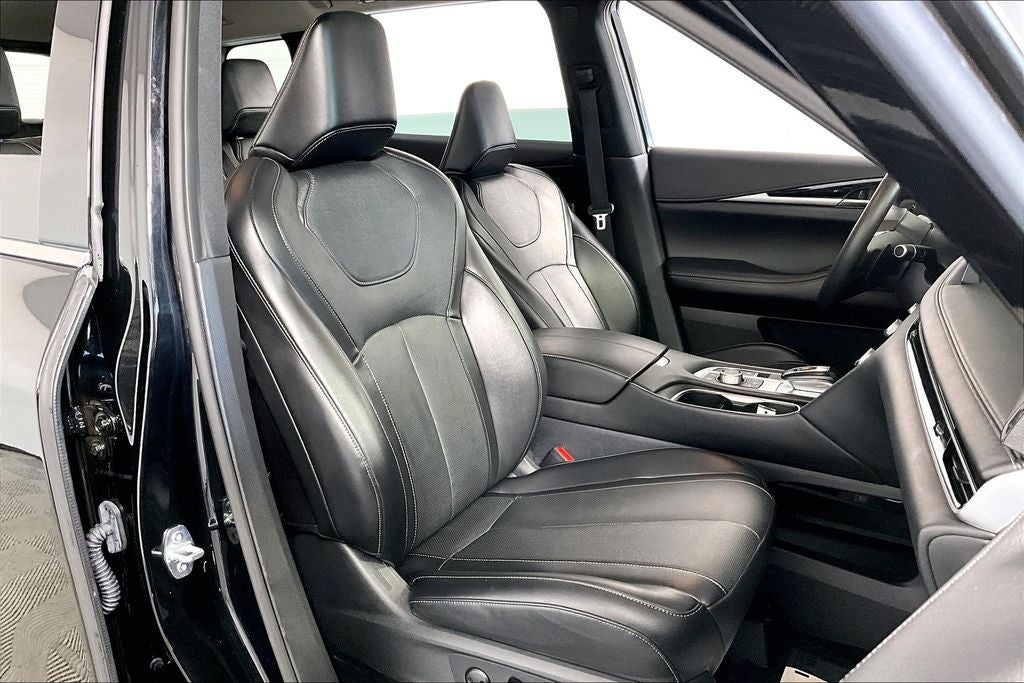 2024 INFINITI QX60 PURE