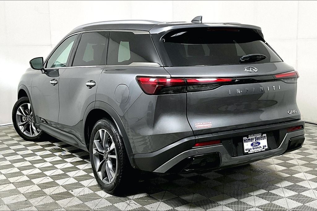 2024 INFINITI QX60 LUXE