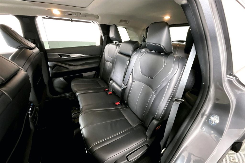 2024 INFINITI QX60 LUXE