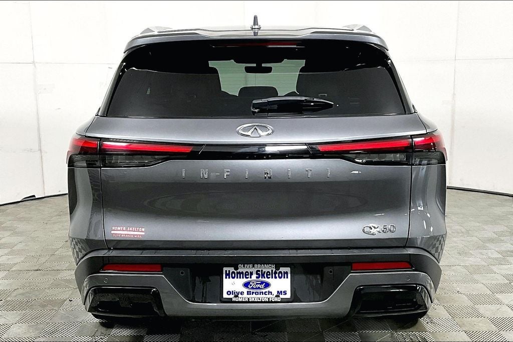 2024 INFINITI QX60 LUXE