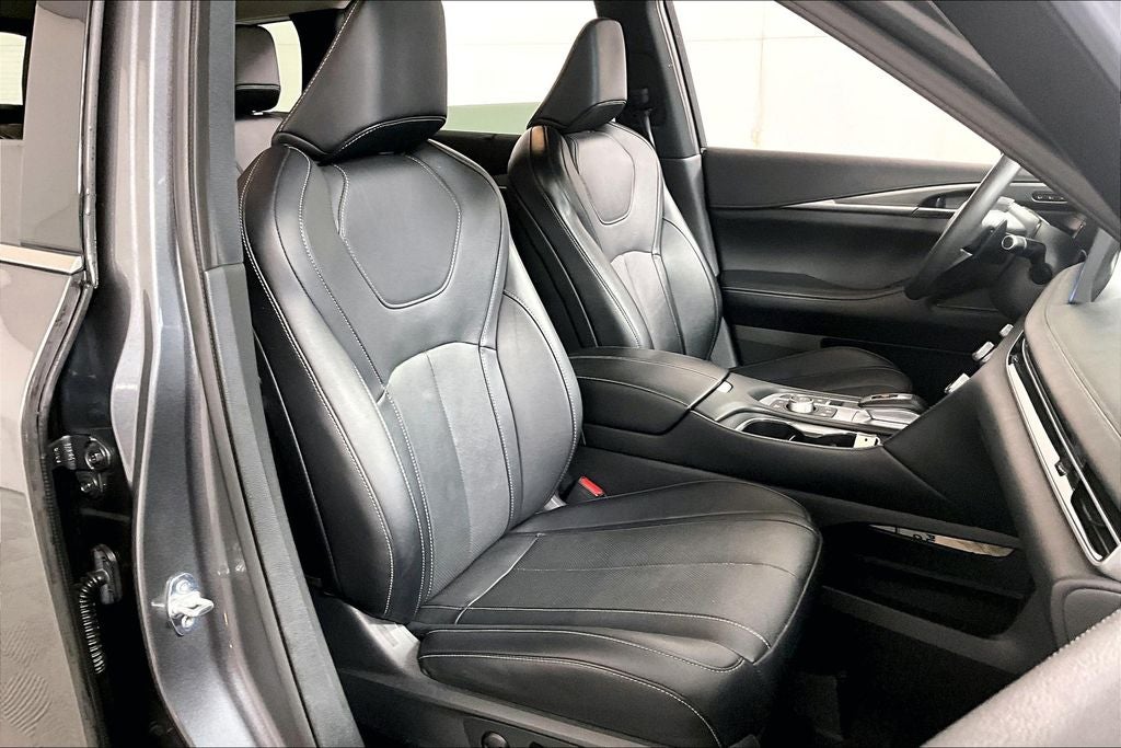 2024 INFINITI QX60 LUXE