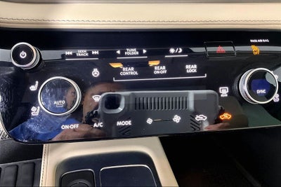 2023 INFINITI QX60 LUXE