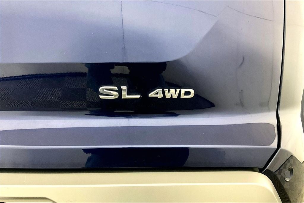 2022 Nissan Pathfinder SL