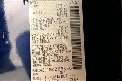 2022 Nissan Pathfinder SL