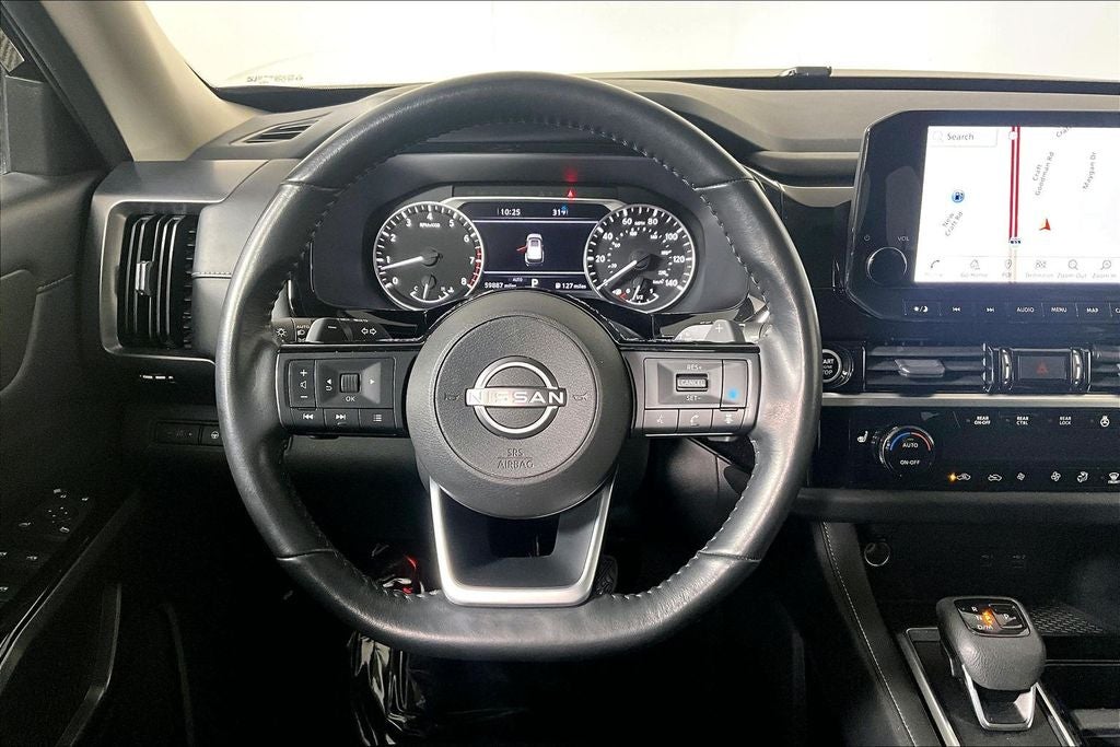 2022 Nissan Pathfinder SL