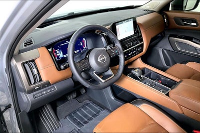 2024 Nissan Pathfinder Platinum