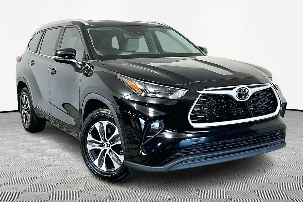2023 Toyota Highlander XLE
