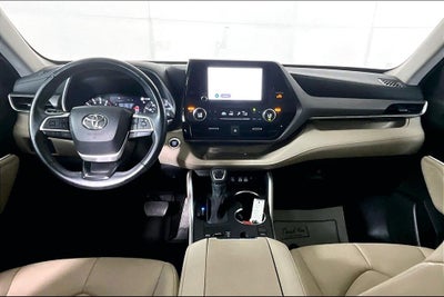 2023 Toyota Highlander XLE