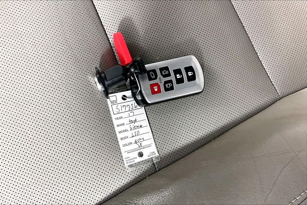 2017 Toyota Sienna Limited 7 Passenger
