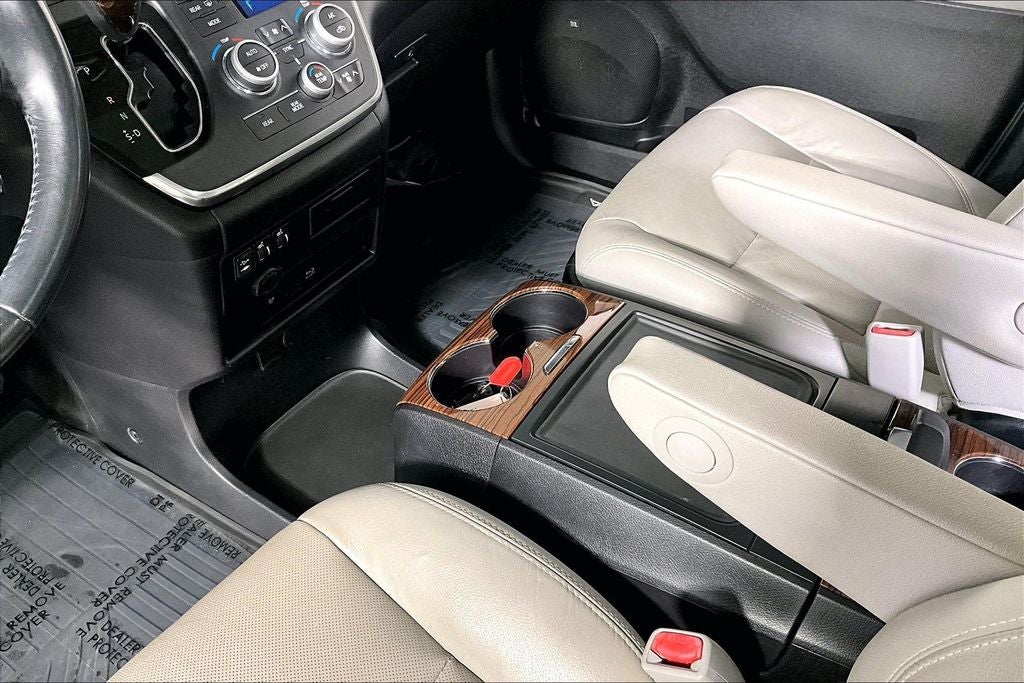 2017 Toyota Sienna Limited 7 Passenger