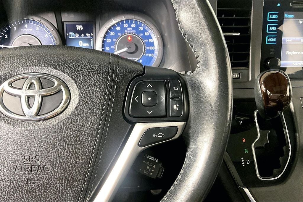 2017 Toyota Sienna Limited 7 Passenger