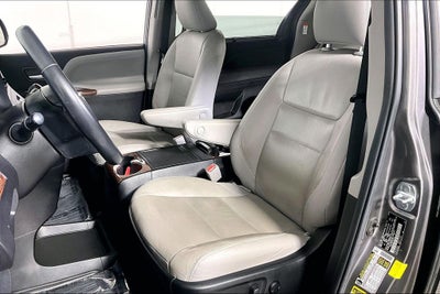 2017 Toyota Sienna Limited 7 Passenger
