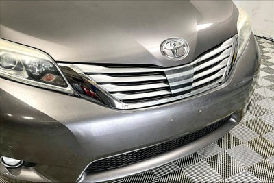 2017 Toyota Sienna Limited 7 Passenger