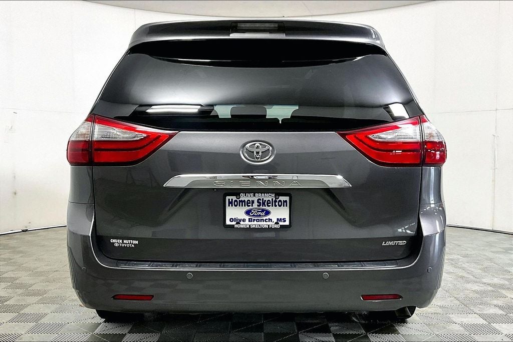 2017 Toyota Sienna Limited 7 Passenger