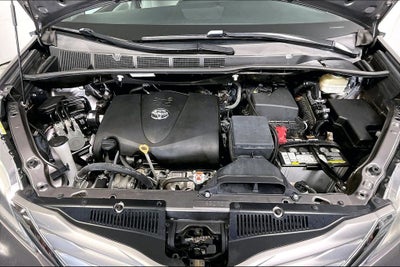 2017 Toyota Sienna Limited 7 Passenger