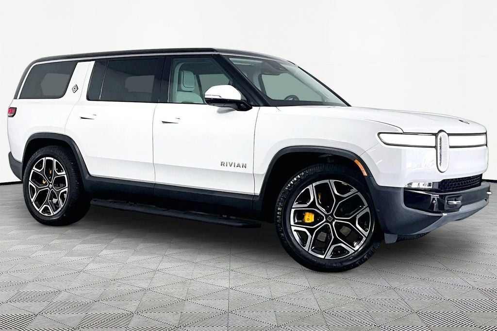 2023 Rivian R1S Adventure