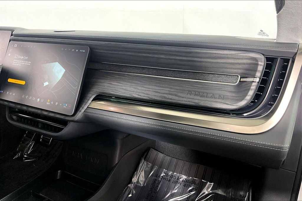 2023 Rivian R1S Adventure