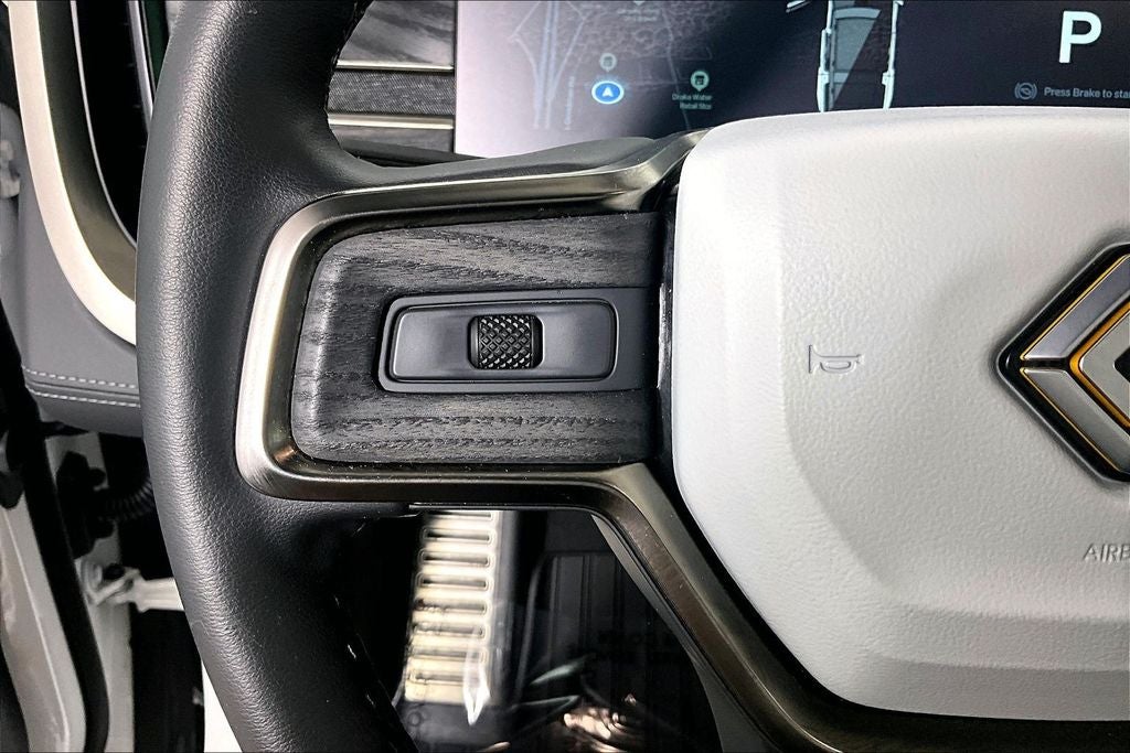 2023 Rivian R1S Adventure