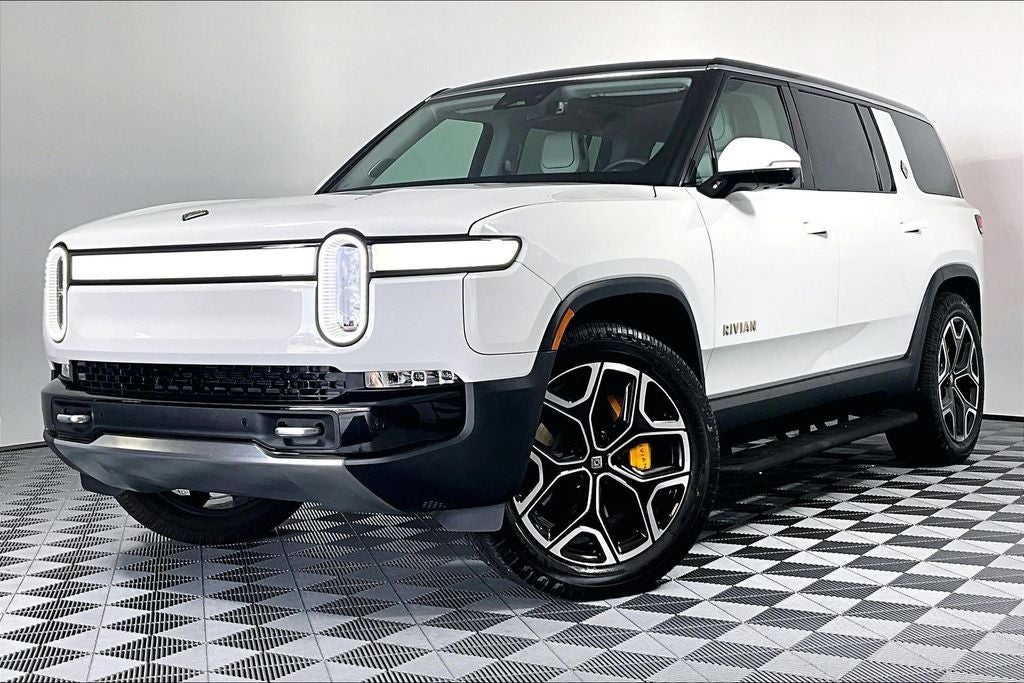 2023 Rivian R1S Adventure