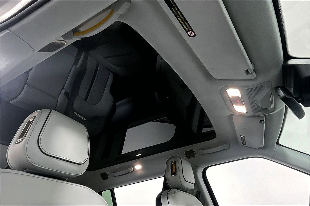2023 Rivian R1S Adventure