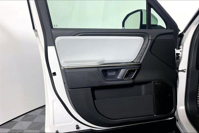 2023 Rivian R1S Adventure