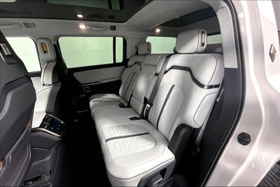2023 Rivian R1S Adventure