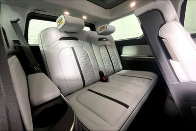 2023 Rivian R1S Adventure