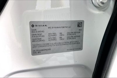 2023 Rivian R1S Adventure