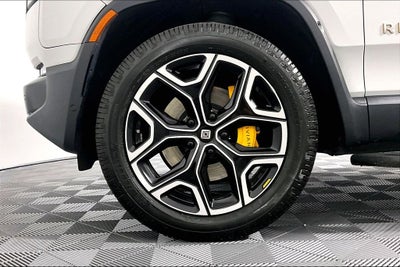 2023 Rivian R1S Adventure