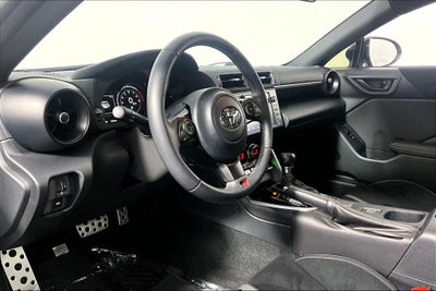 2024 Toyota GR86 Premium