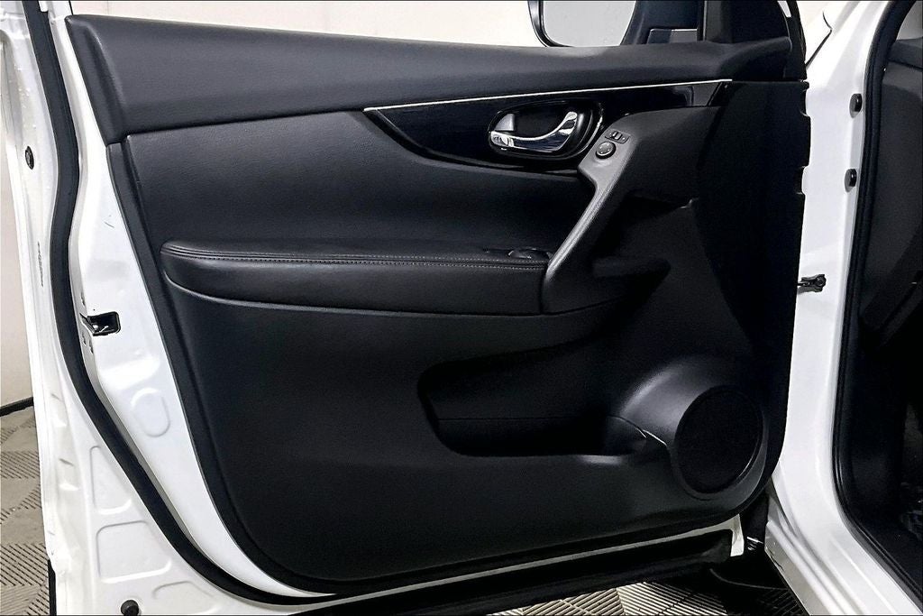 2017 Nissan Rogue Sport SL