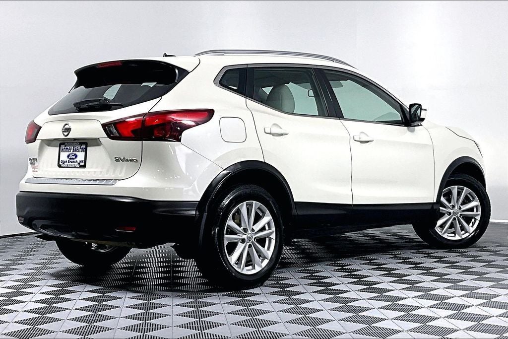 2018 Nissan Rogue Sport SV