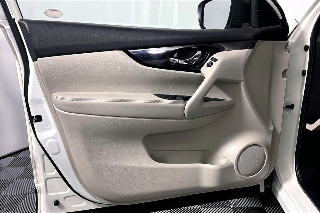 2018 Nissan Rogue Sport SV