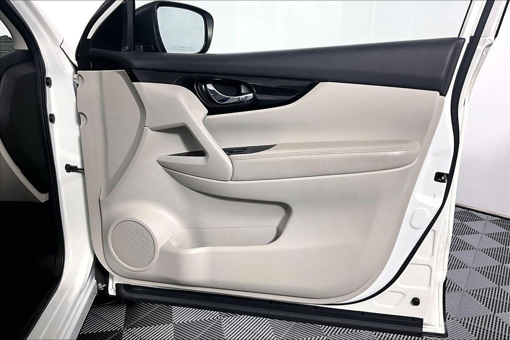 2018 Nissan Rogue Sport SV