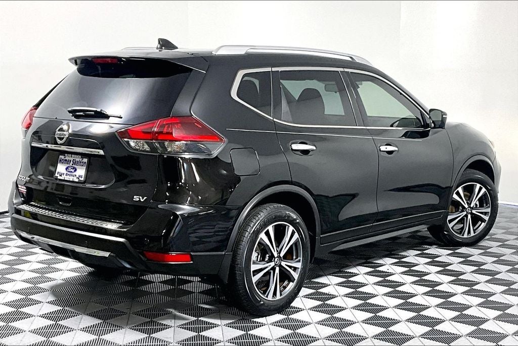 2019 Nissan Rogue SV