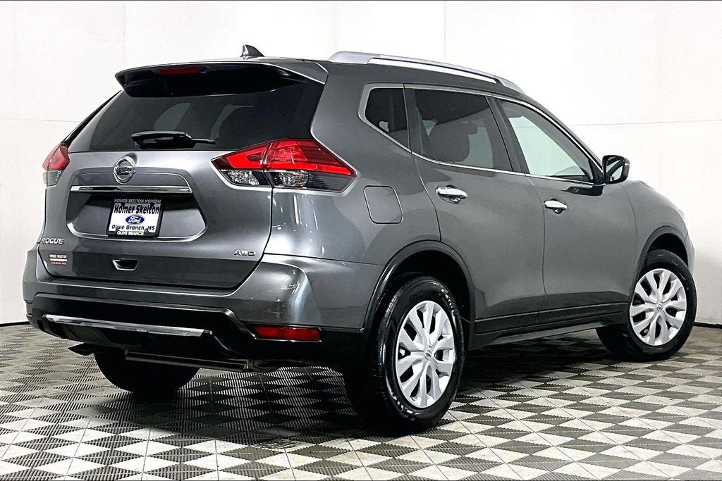 2017 Nissan Rogue S