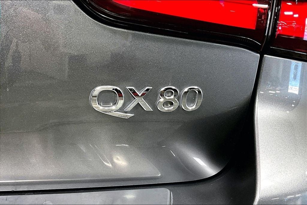 2021 INFINITI QX80 Premium Select