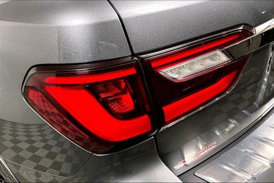 2021 INFINITI QX80 Premium Select