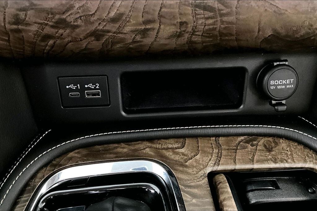 2021 INFINITI QX80 Premium Select