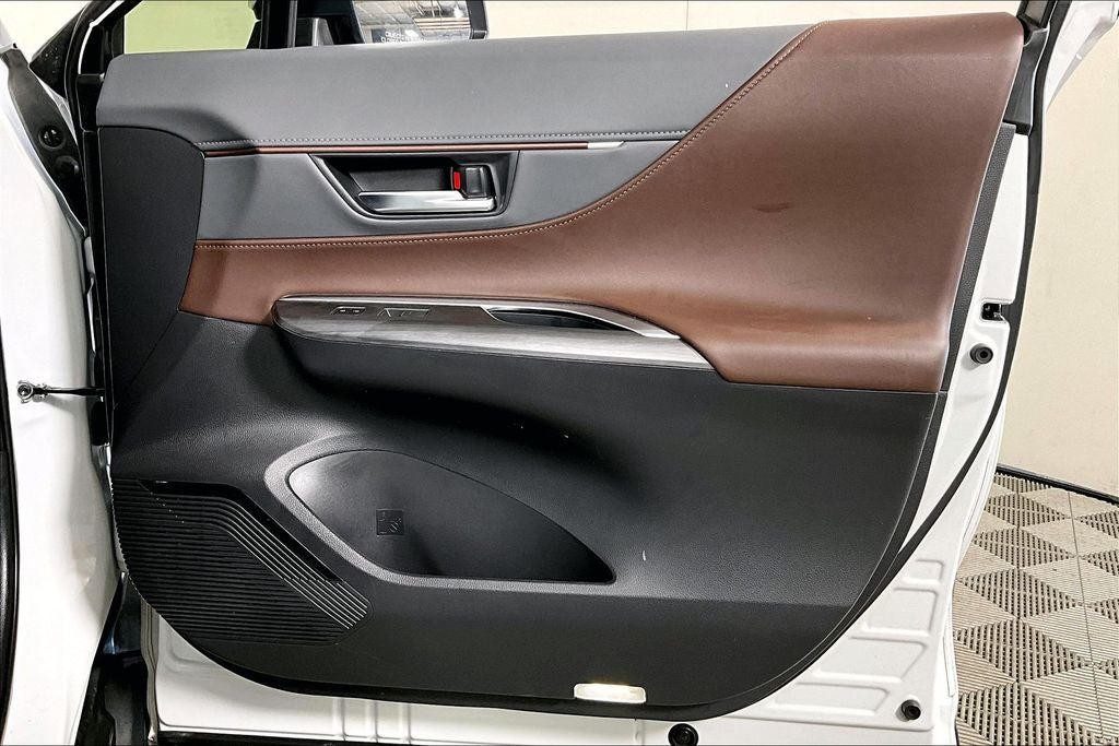 2023 Toyota Venza Limited