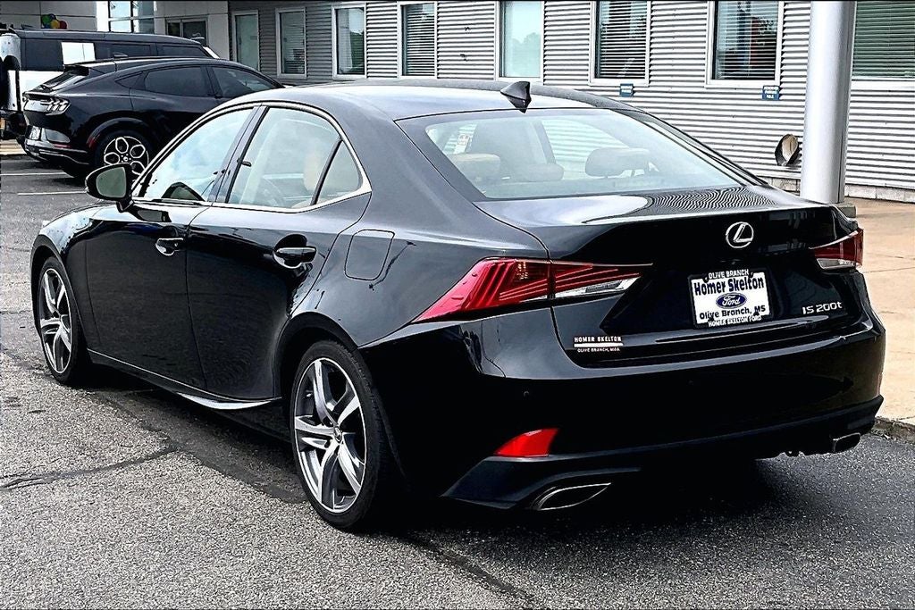 2017 Lexus IS 200t
