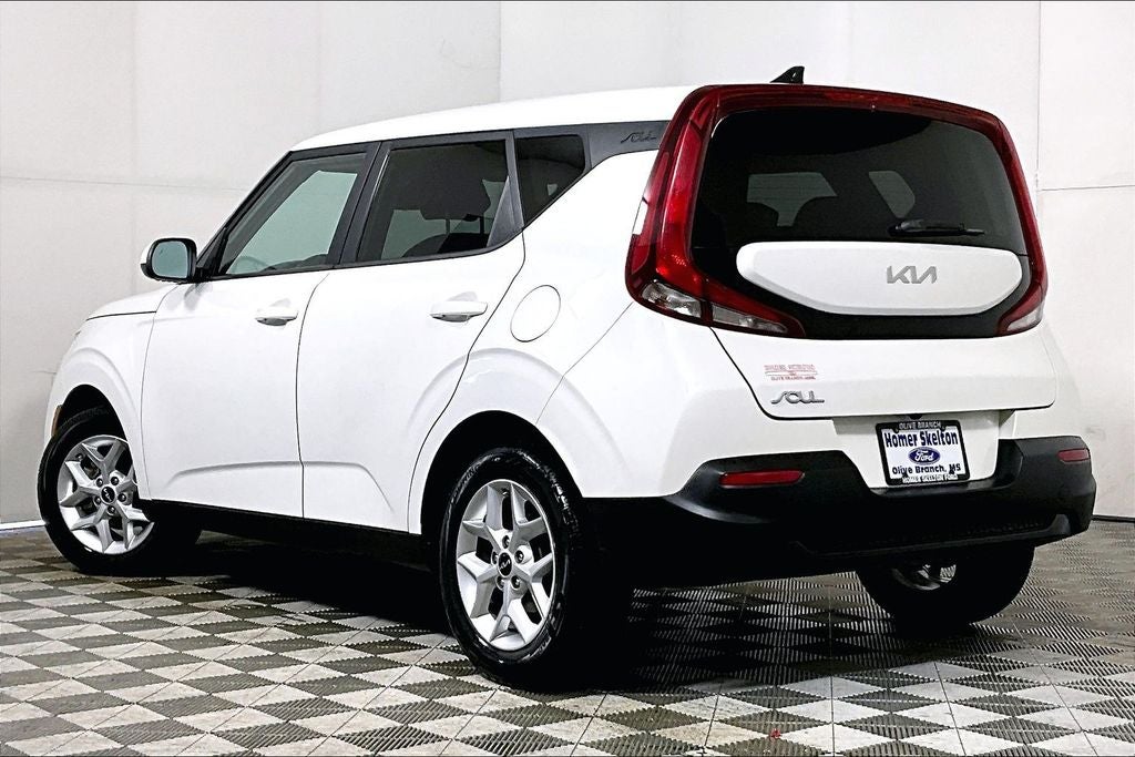 2022 Kia Soul LX