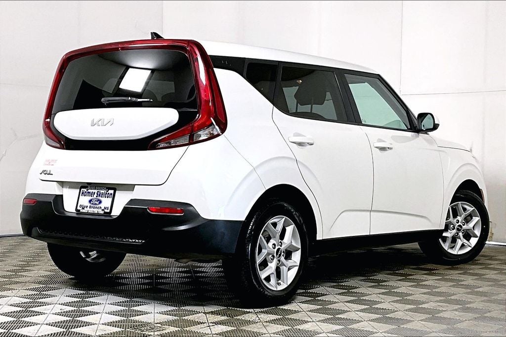 2022 Kia Soul LX