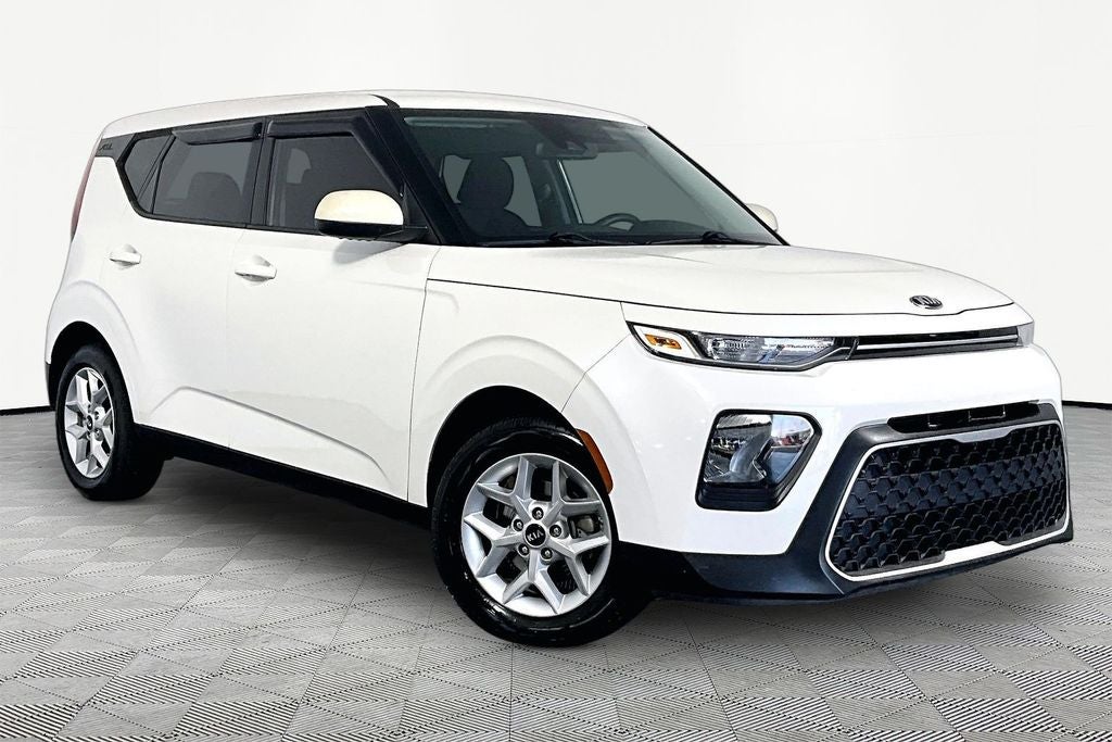 2020 Kia Soul 2.0L S IVT's photo